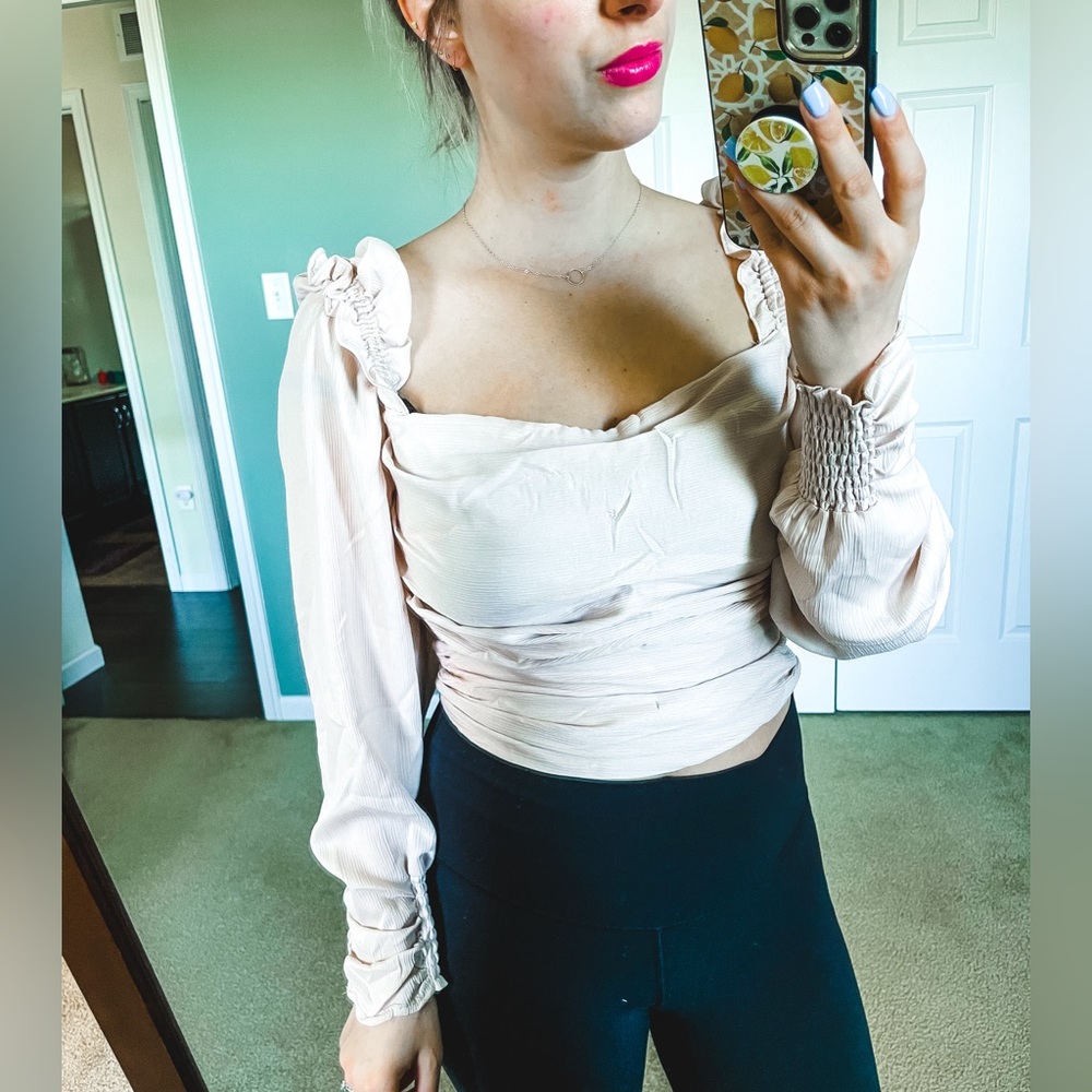 Astr Ruched Blouse Small - Picture 2 of 7